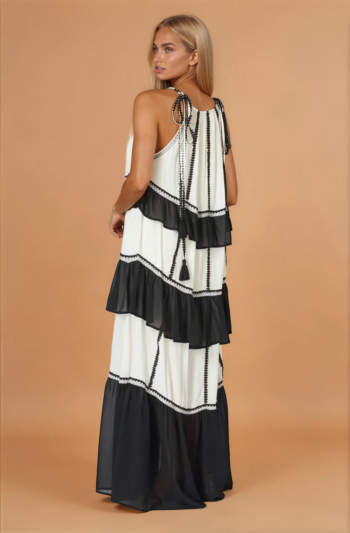 Lea Flowy Maxi Dress - Black & White