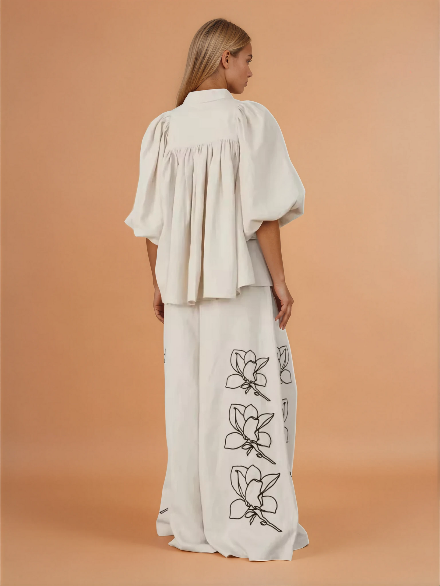 Sue Embroidered Beige Pants