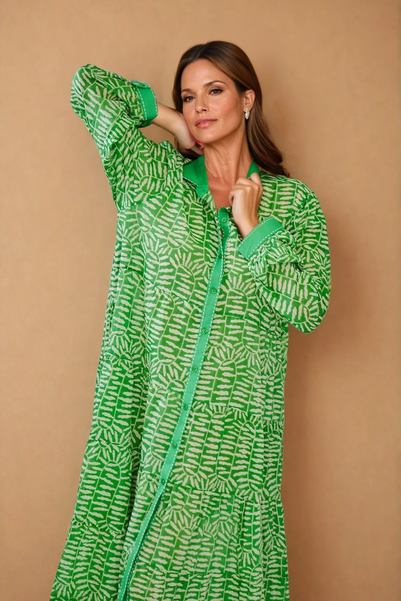 YYCT225-1085_2024_-VERT-12_LE_auto_x4_91837d04-607a-4c39-8b6e-483c62f39d42-Felipa-Studio_Caramel.png
